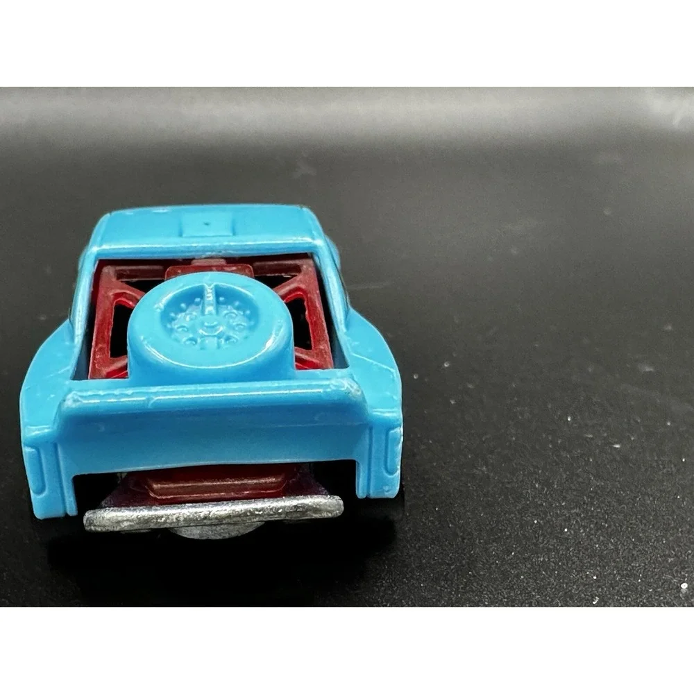 2014 Hot Wheels OFF TRACK light Blue RACING Road Rally 1:64 Diecast Race Car